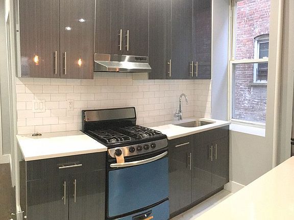2nd image of 1427 Eastern Pkwy #2