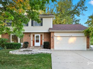 1118 Larraway Dr, Buffalo Grove, IL 60089