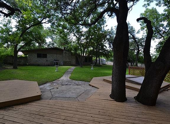 4th image of 11403 Indianhead Dr