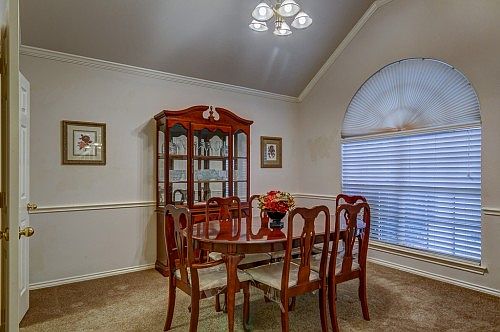 4th image of 2724 Mill Haven Dr