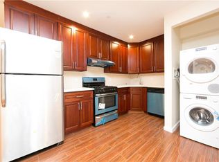 18 Bay 17th St #4A, Brooklyn, NY 11214
