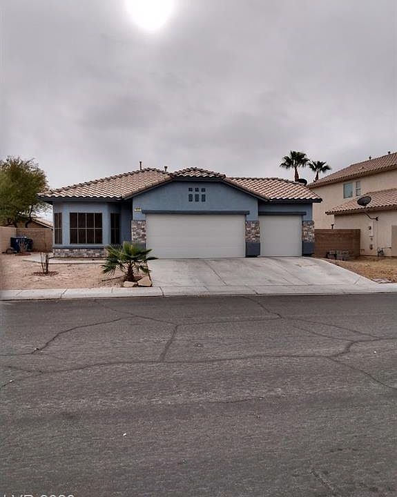1st image of 4630 Rockpine Dr
