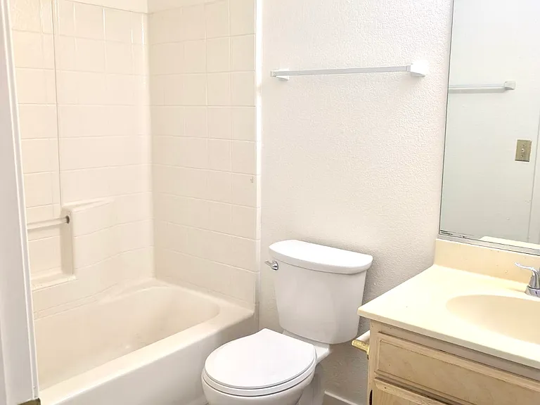 71 Village Circle Dr — Photo 10