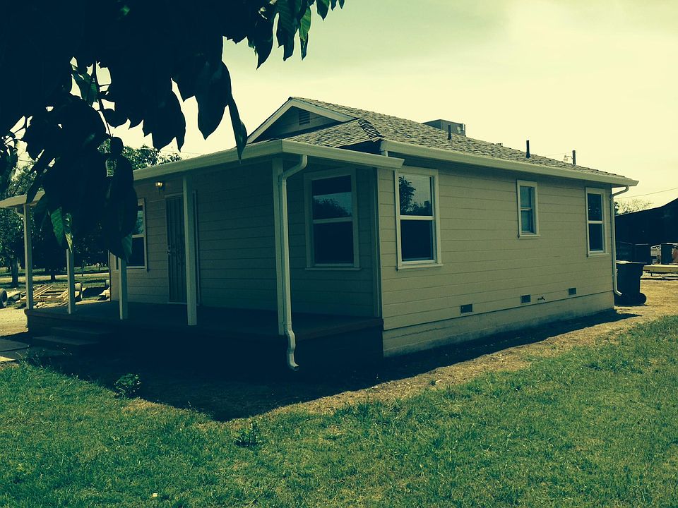 2nd image of 3831 N Wilmarth Rd