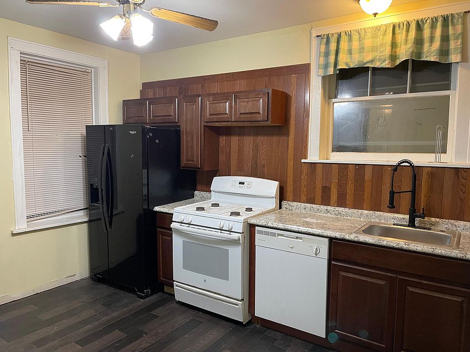 1st image of 3868 Meramec St #A