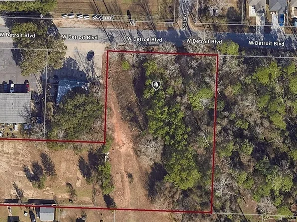 800 W Detroit Blvd, Pensacola, FL 32534