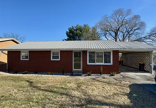 207 Beecher St Photo 1