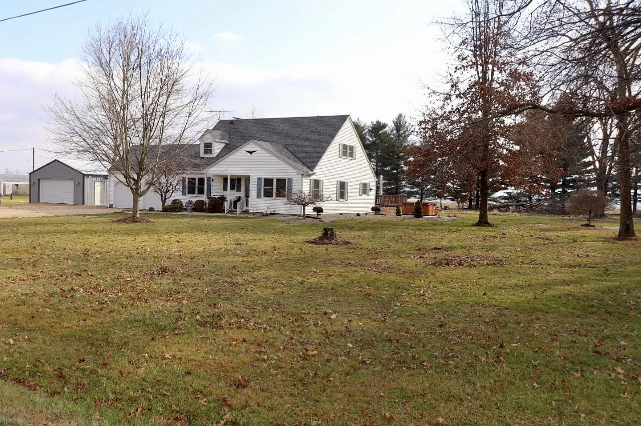 6062 E County Road 300 N photo 1