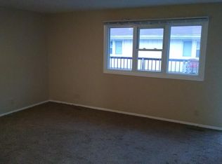 1709 S 6th St, Lincoln, NE 68502