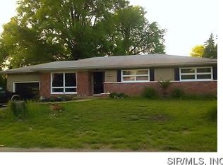 9 Fieldcrest Dr, Collinsville, IL