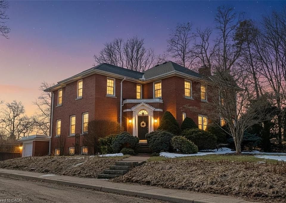 1st image of 286 Union St