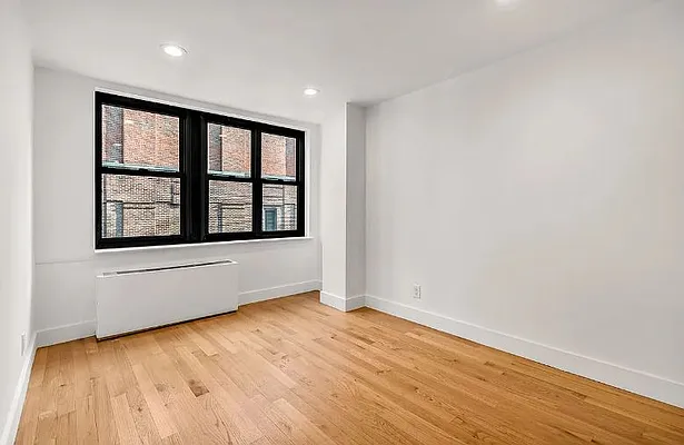 Rented by Mossanen Group | media 17