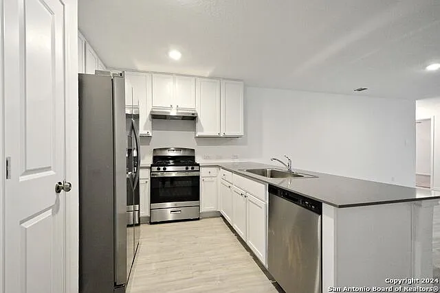 4 bed, 2.0 bath, 1627 sqft, $1,595 — Photo 4