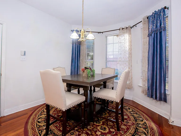 8335 Richmond Ct — Photo 11