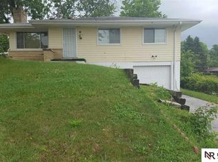 5406 Larimore Ave, Omaha, NE 68104