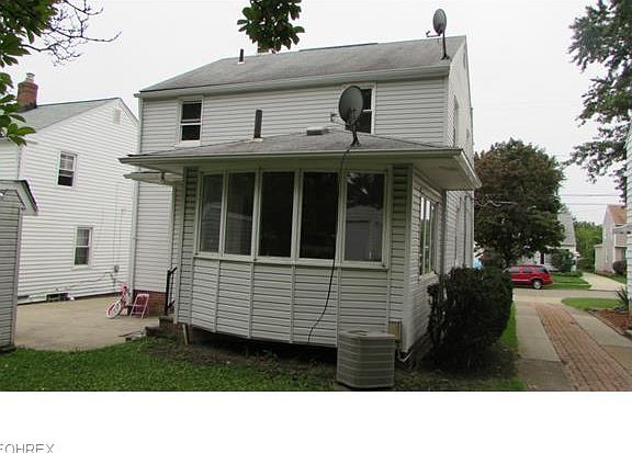 2nd image of 867 Lincoln Blvd