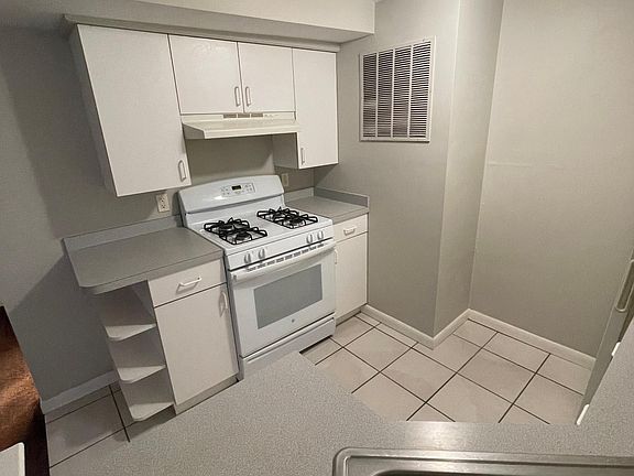 5th image of 109 Carre Ave Floor 2