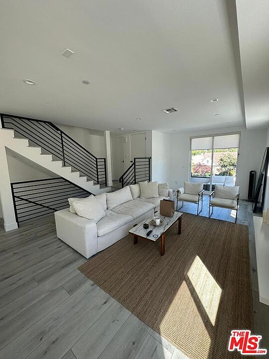 1st image of 4295 Tujunga Ave