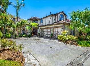 19381 Woodlands Dr, Huntington Beach, CA 92648