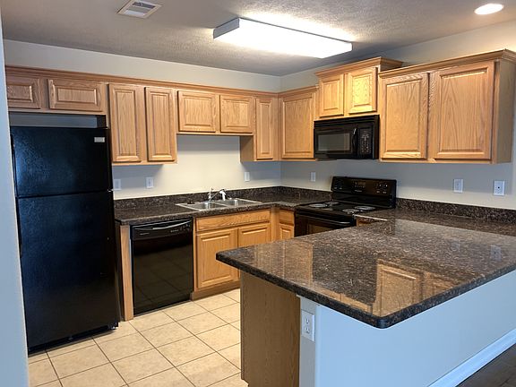 3rd image of 1121 Avenue H APT A