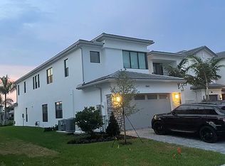 9047 Dulcetto Ct, Boca Raton, FL 33496