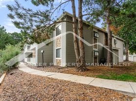 907 S Yampa St, Aurora, CO