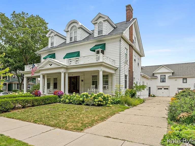 504 College Ave SE #B — Photo 3