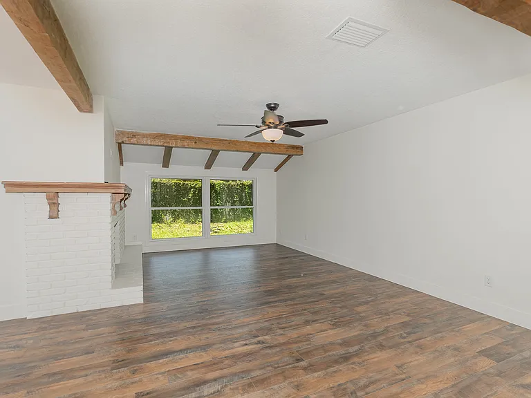 1770 Algonquin Trl — Photo 24
