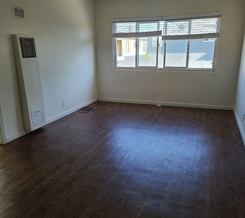 1st image of 6126 Eleanor Ave #13