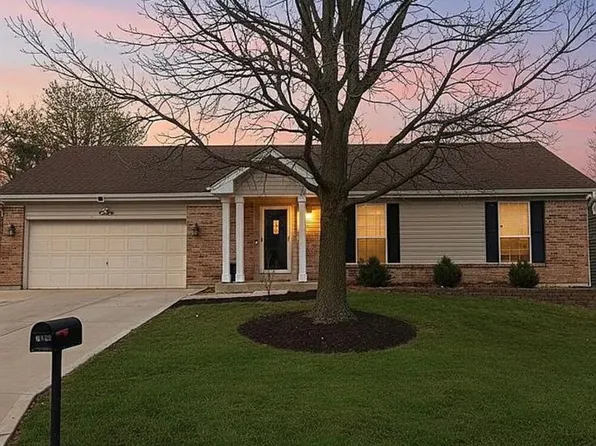 3822 Sirah Ct, Saint Charles, MO 63304