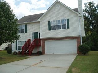 851 Sugar Oak Ln, Lawrenceville, GA 30043