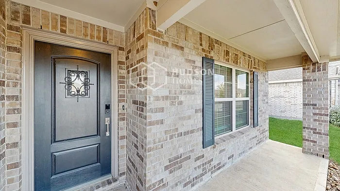 Building Photo - 5120 Twin Summit Dr