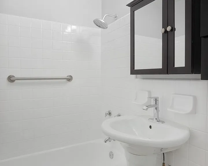 The Shore Manor — Photo 35