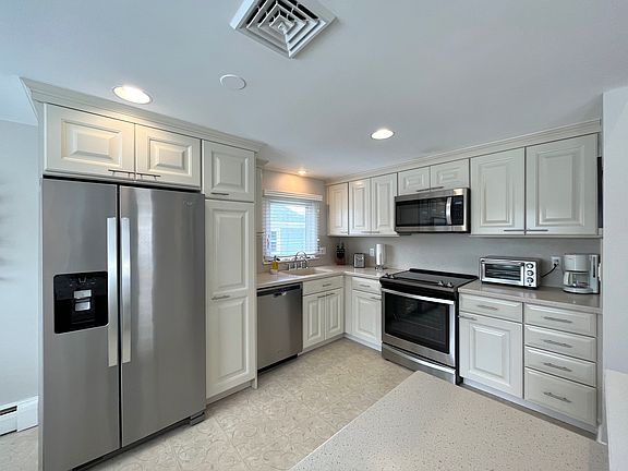 2nd image of 83 Eustis Ave #Sf