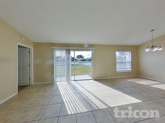 4th image of 10515 Walker Vista Dr