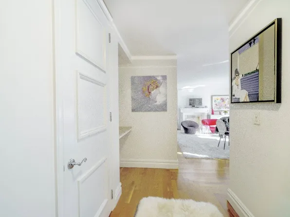 112 West 56th Street 32S image 1 of 13