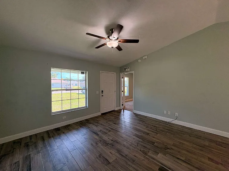 644 NW 66th Pl — Photo 8