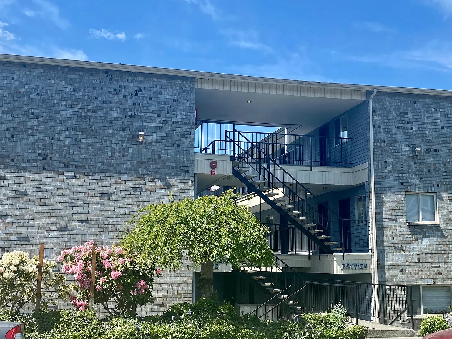 Bayview — Photo 1