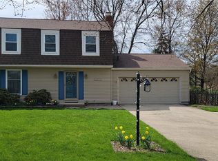 16550 N Red Rock Dr, Strongsville, OH