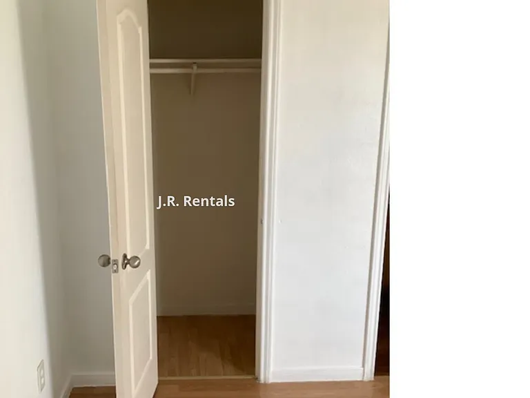 413 Brittney Way #D — Photo 17