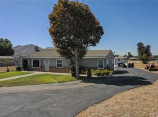 10746 S Maple Ave, Bloomington, CA 92316