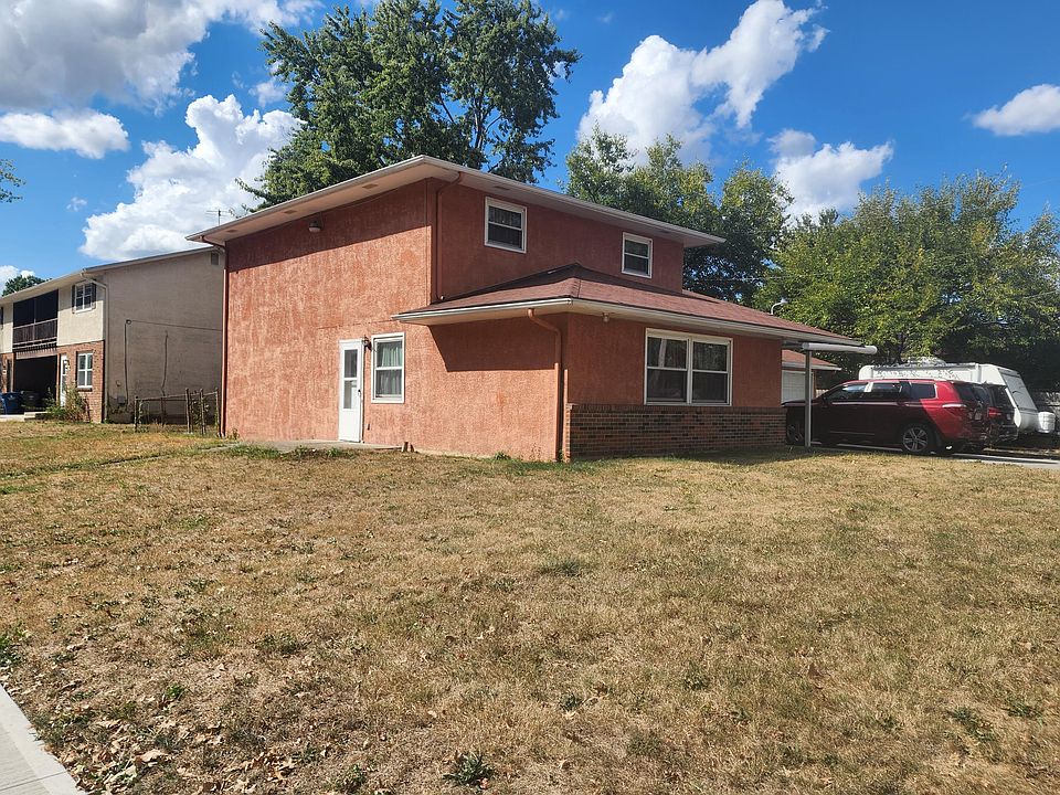 2nd image of 389 Goshen Ln