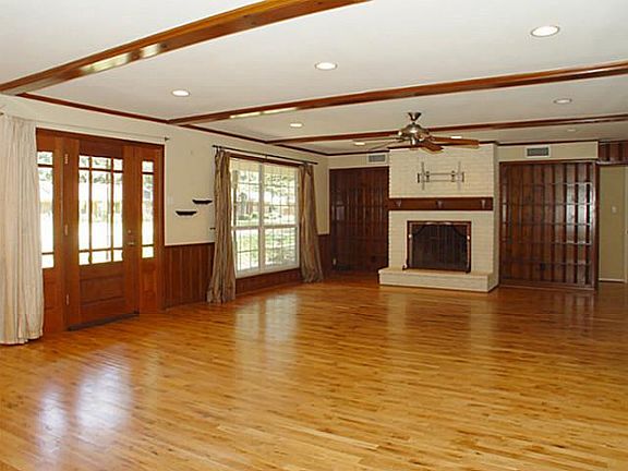 2nd image of 3034 Lavita Ln
