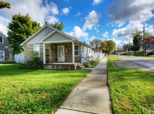7008 Gilman St, Garden City, MI 48135