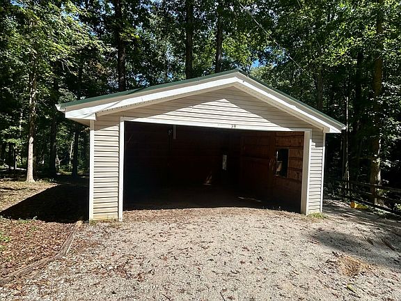 5th image of 839 Wooten Rd