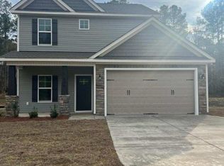 606 Hayes Rd, Spring Lake, NC 28390