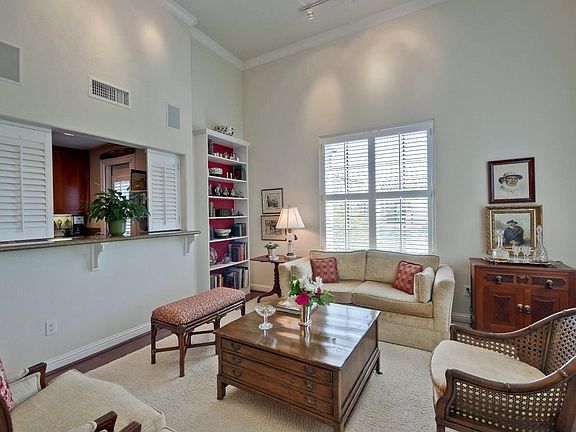 3rd image of 633 Elm St APT 310