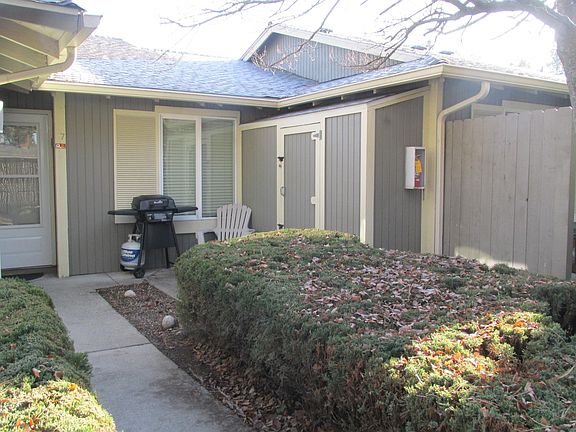 4th image of 6005 E 6th Ave