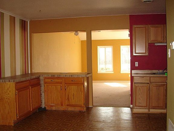 5th image of 1424 Sierra Dr