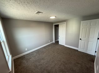 705 Rodman St #2M, Fall River, MA 02721
